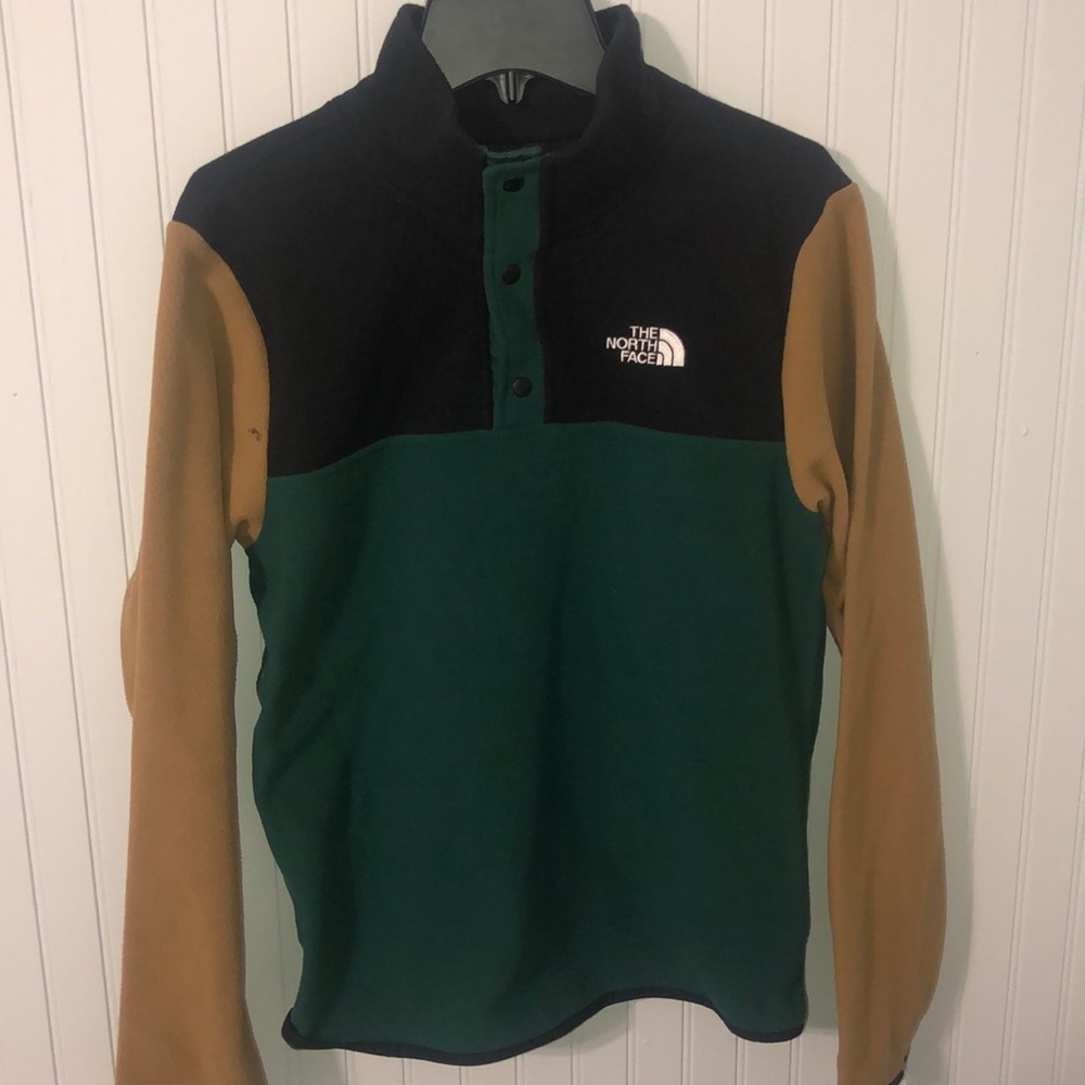 NORTH FACE button up sweater